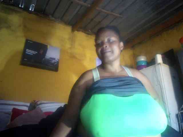 Melonboobs1 webcam