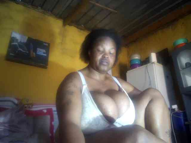 Melonboobs1 webcam