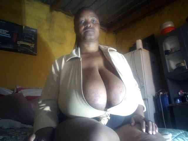 Melonboobs1 webcam