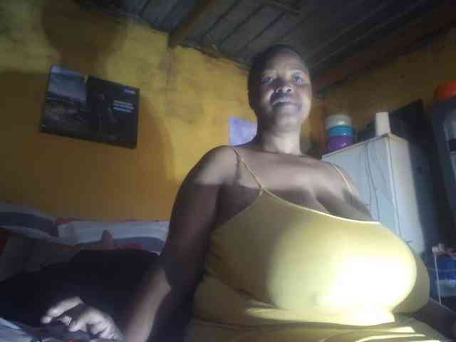 Melonboobs1 webcam