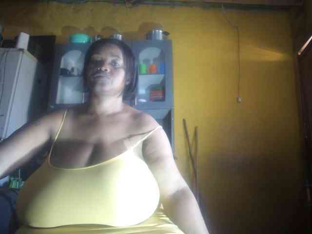 Melonboobs1 webcam