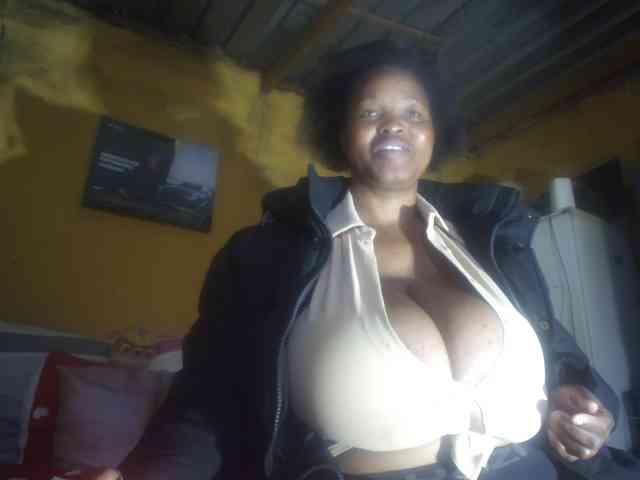 Melonboobs1 webcam