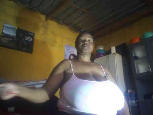 Melonboobs1 webcam