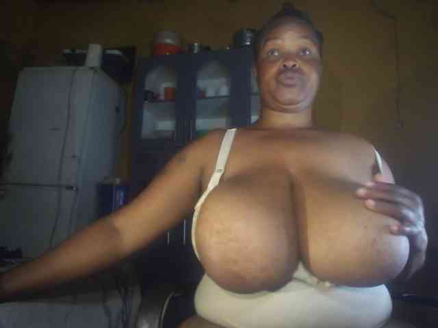 Melonboobs1 webcam