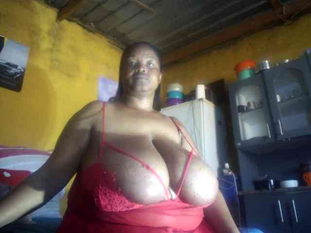 Melonboobs1 webcam