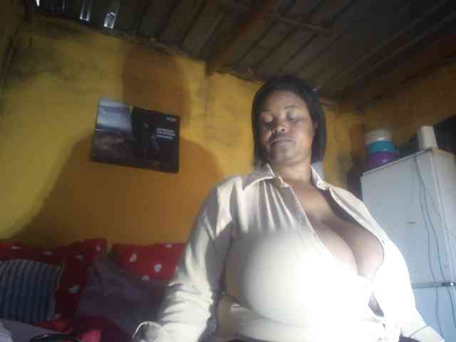 Melonboobs1 webcam