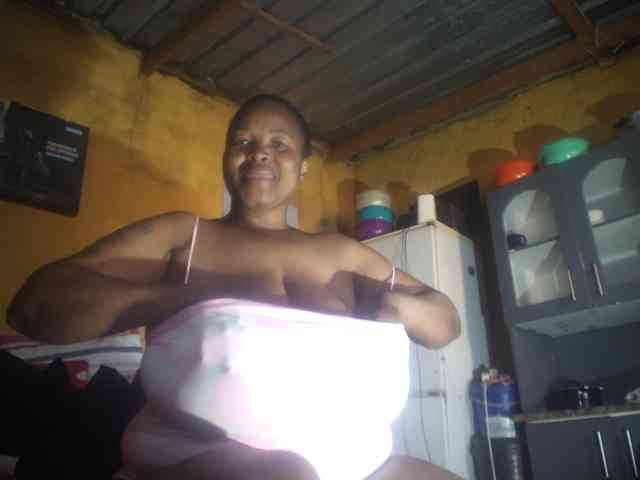 Melonboobs1 webcam