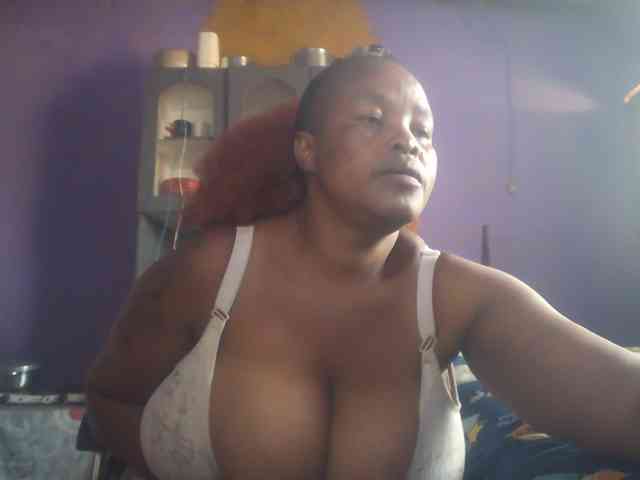 Melonboobs1 webcam
