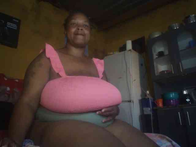 Melonboobs1 webcam