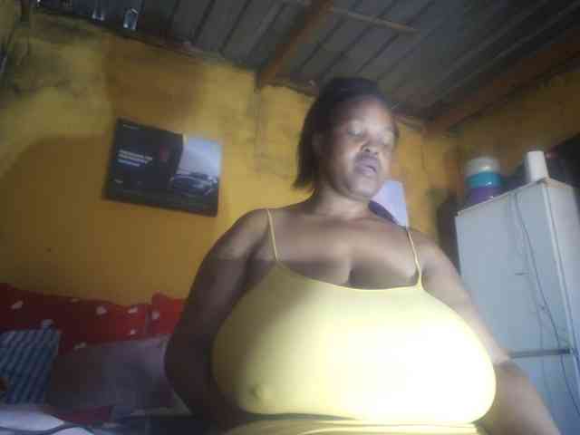 Melonboobs1 webcam