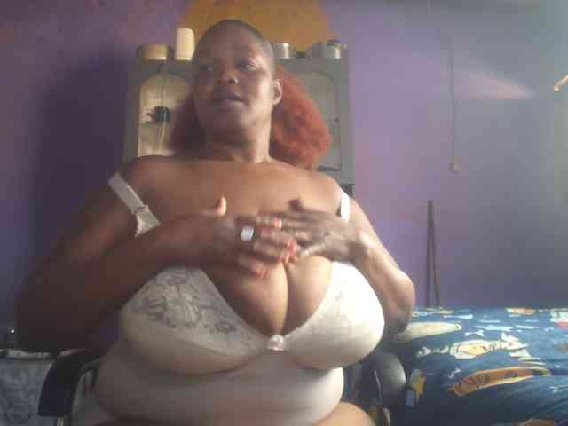Melonboobs1 webcam