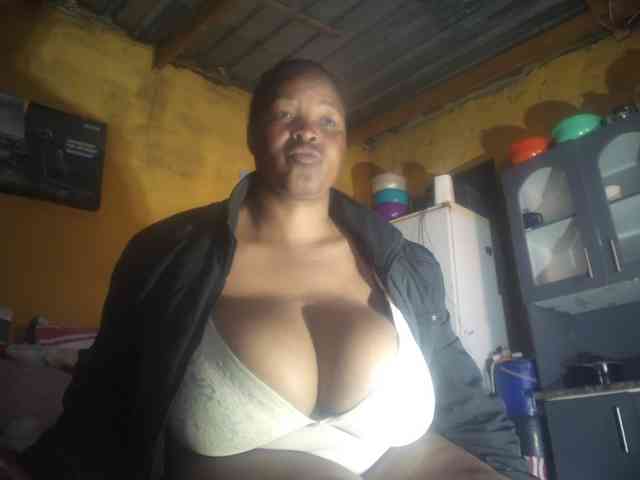 Melonboobs1 webcam