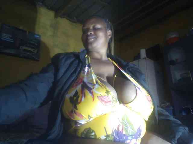 Melonboobs1 webcam