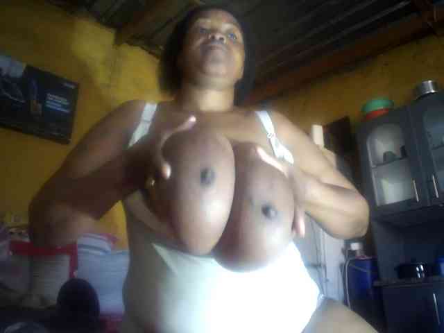 Melonboobs1 webcam