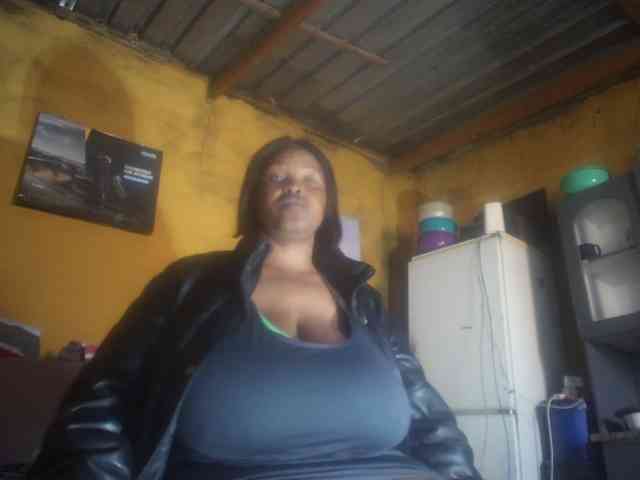 Melonboobs1 webcam