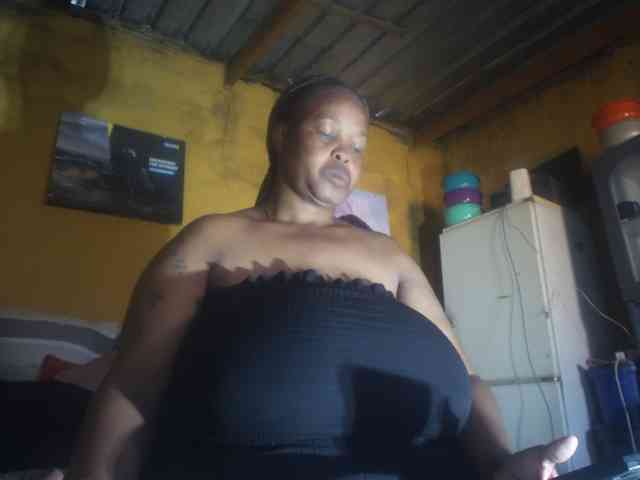 Melonboobs1 webcam