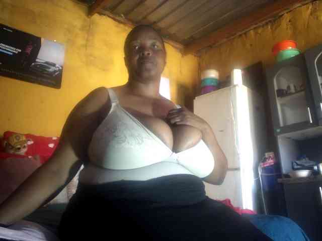 Melonboobs1 webcam