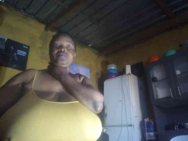 Melonboobs1 webcam