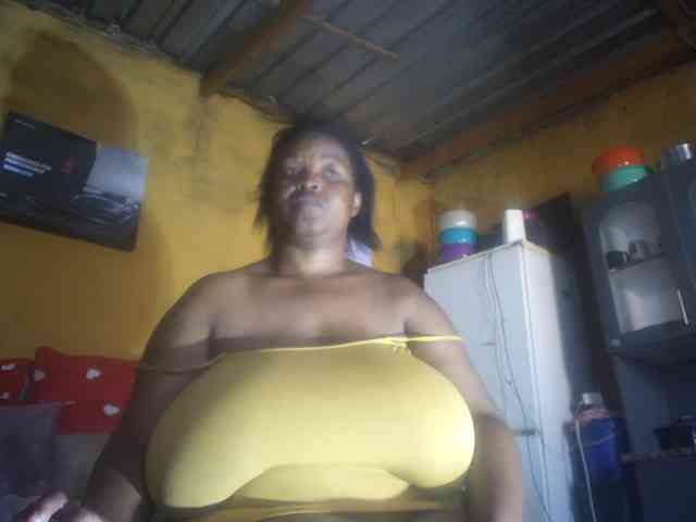 Melonboobs1 webcam