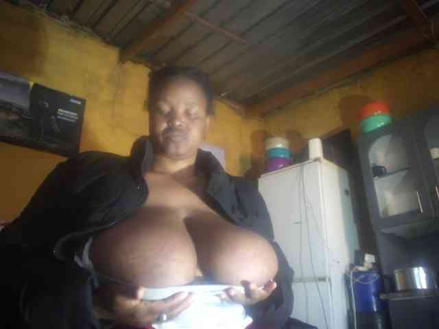 Melonboobs1 webcam