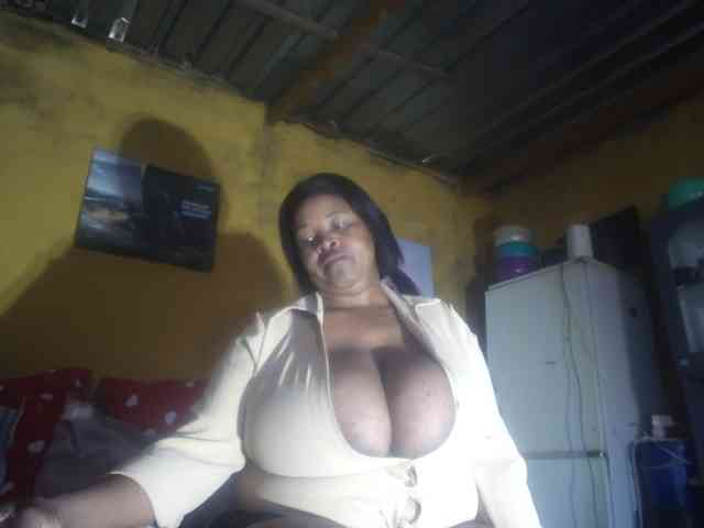 Melonboobs1 webcam