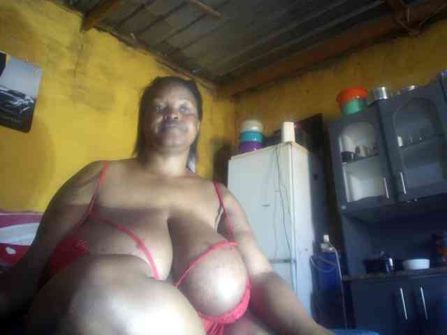 Melonboobs1 webcam