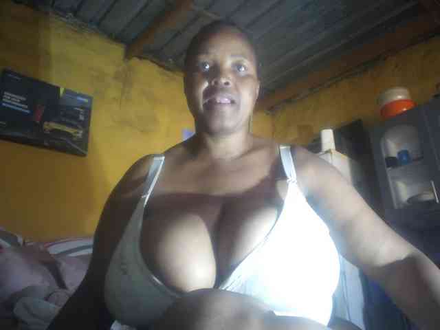 Melonboobs1 webcam