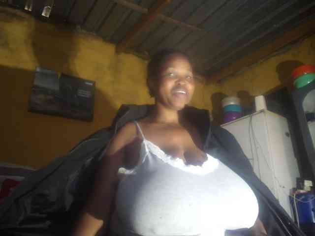 Melonboobs1 webcam