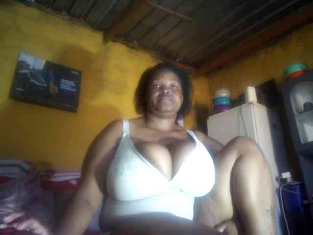 Melonboobs1 webcam
