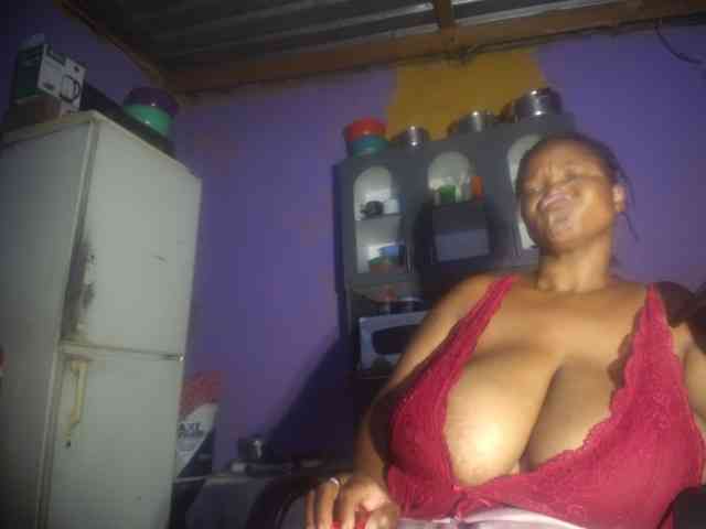 Melonboobs1 Melonboobs1