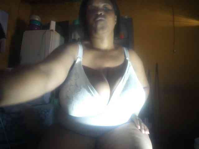 Melonboobs1 webcam