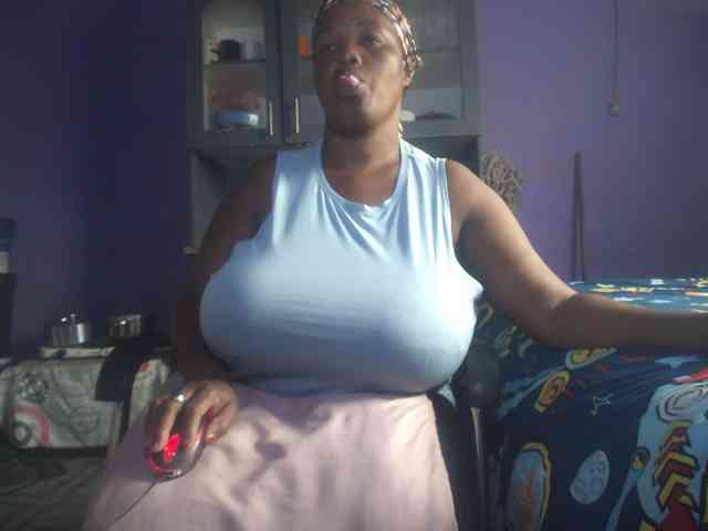 Melonboobs1 webcam