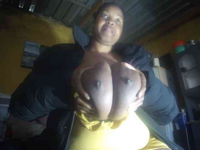 Melonboobs1