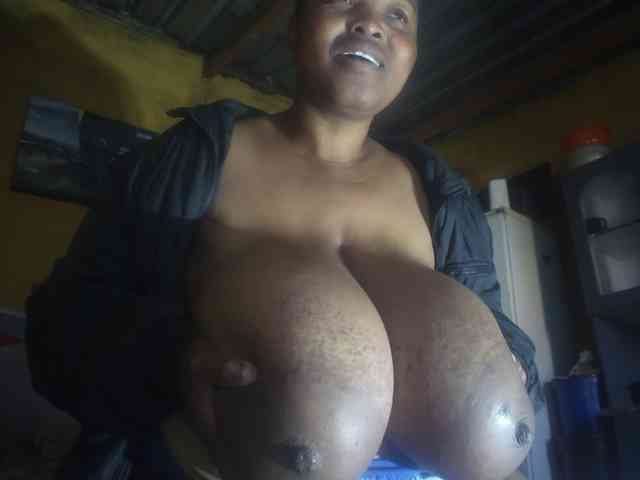 Melonboobs1 webcam