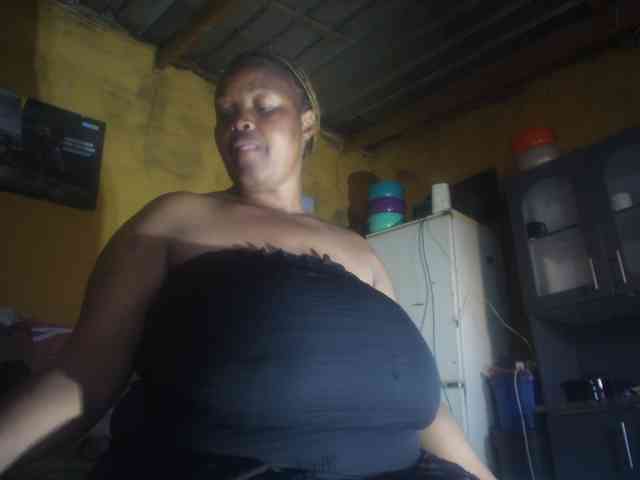 Melonboobs1 webcam