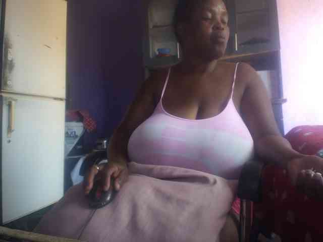 Melonboobs1 webcam