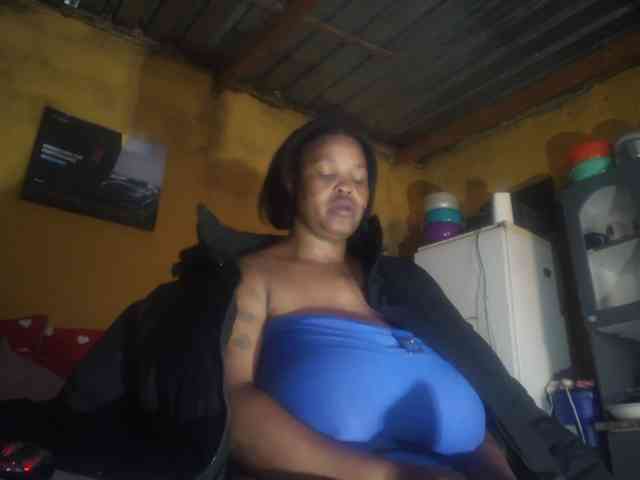Melonboobs1 webcam