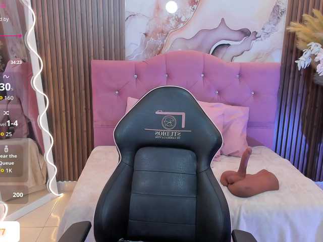 le modèle kendra-tay est en webcam porno dans un show sur le site bongacams, il possède les tags suivants: Latino/Hispanic,Brunette,Trimmed