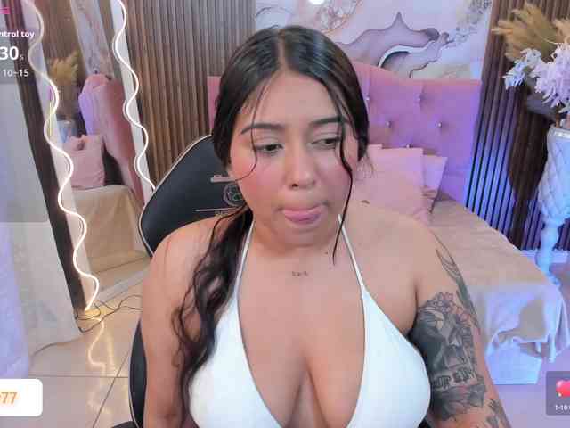 kendra-tay webcam