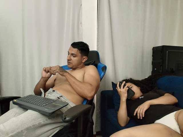 couplee-horny live cam on BongaCams