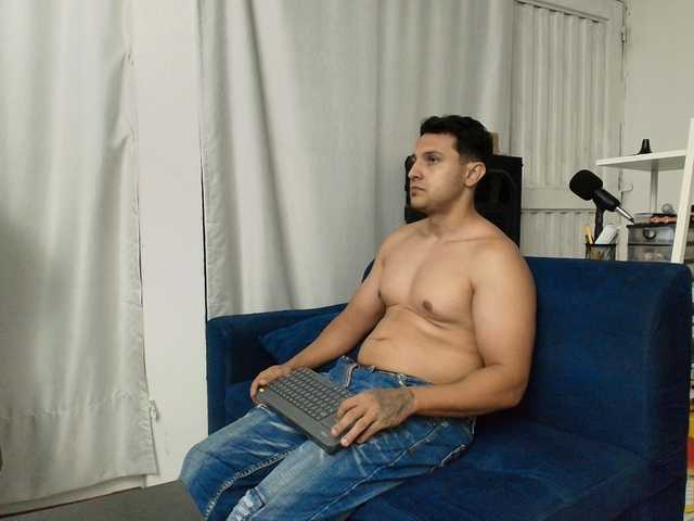 couplee-horny live cam on BongaCams