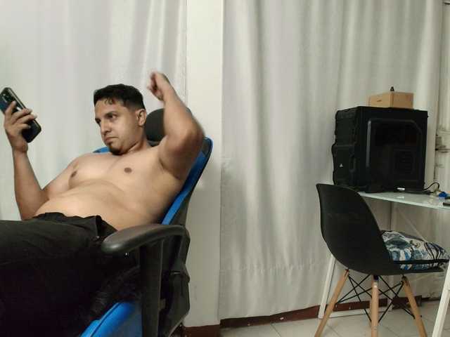 couplee-horny's BongaCams show and profile
