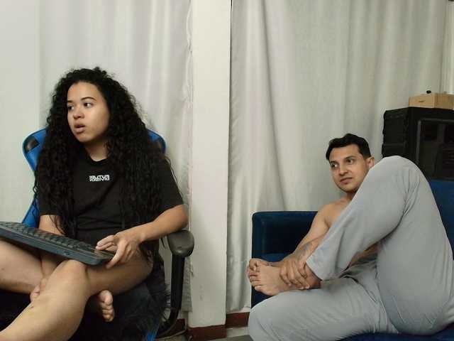 couplee-horny live cam on BongaCams