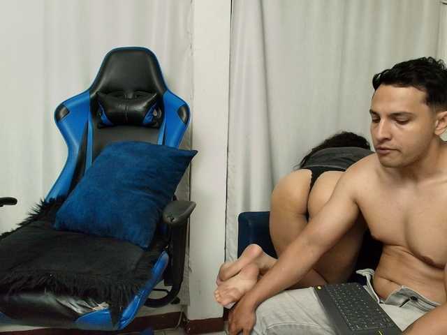 couplee-horny live cam