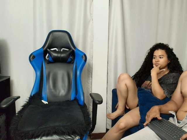 couplee-horny live cam