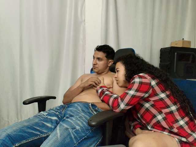couplee-horny live cam on BongaCams