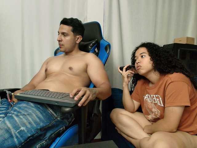 couplee-horny live cam on BongaCams