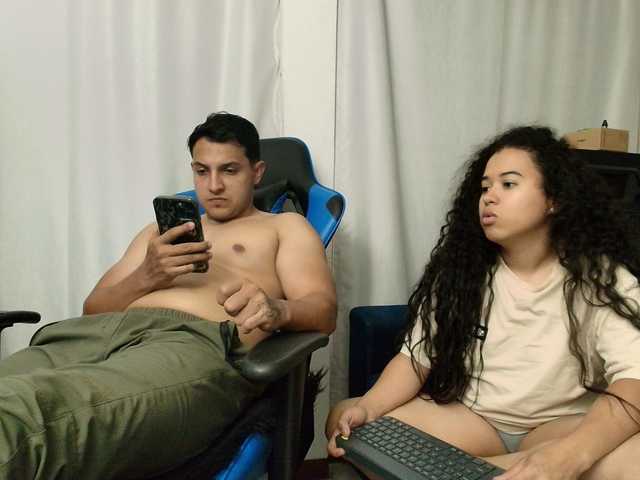 couplee-horny live cam on BongaCams