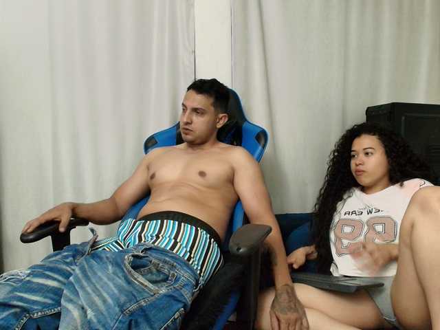 couplee-horny live cam on BongaCams