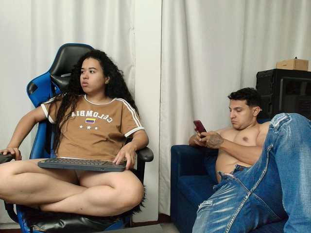 couplee-horny live cam on BongaCams